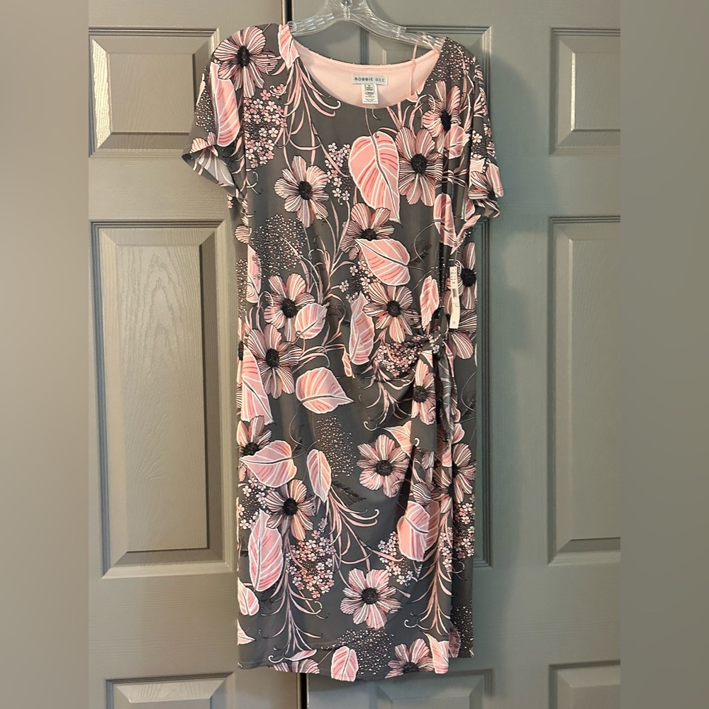 Robbie bee casual dress in XL